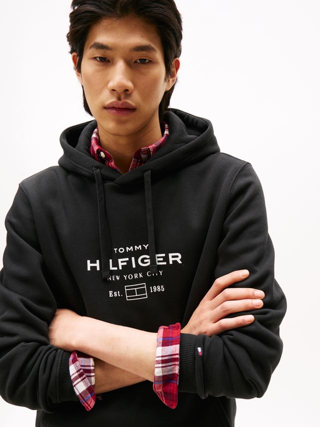 Oval Graphic Hoodie Black