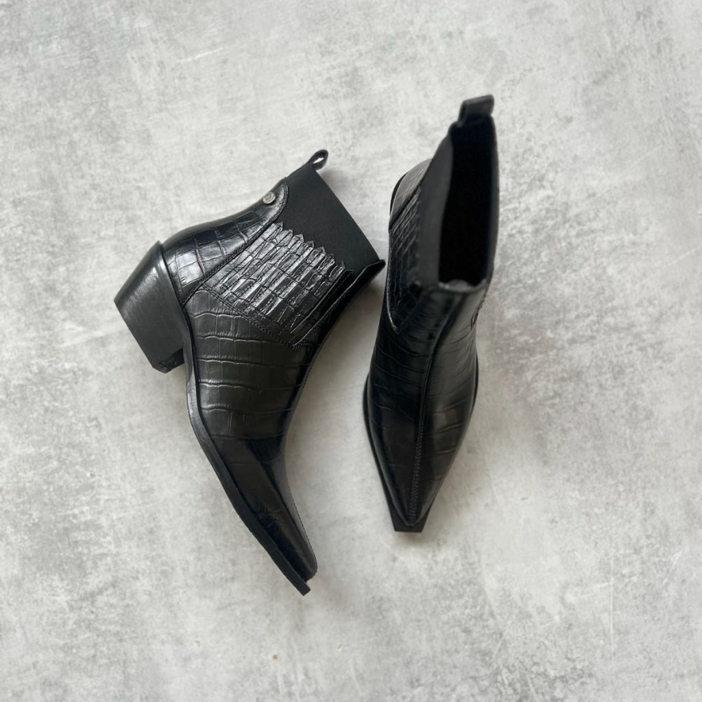 Copenhagen Shoes The Walking Boot Black