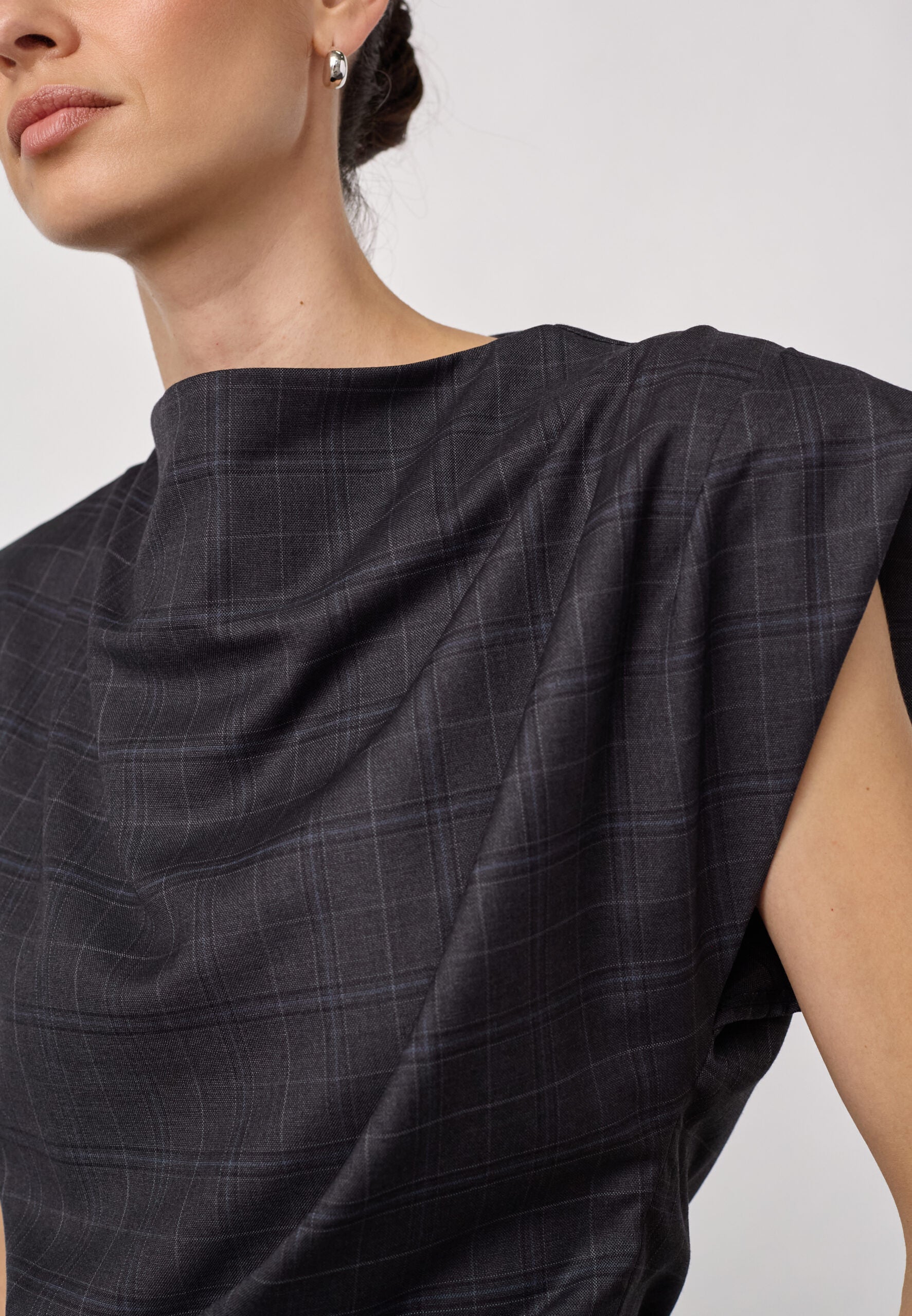 Co'Couture Elora Check Pleat Top Dark Grey