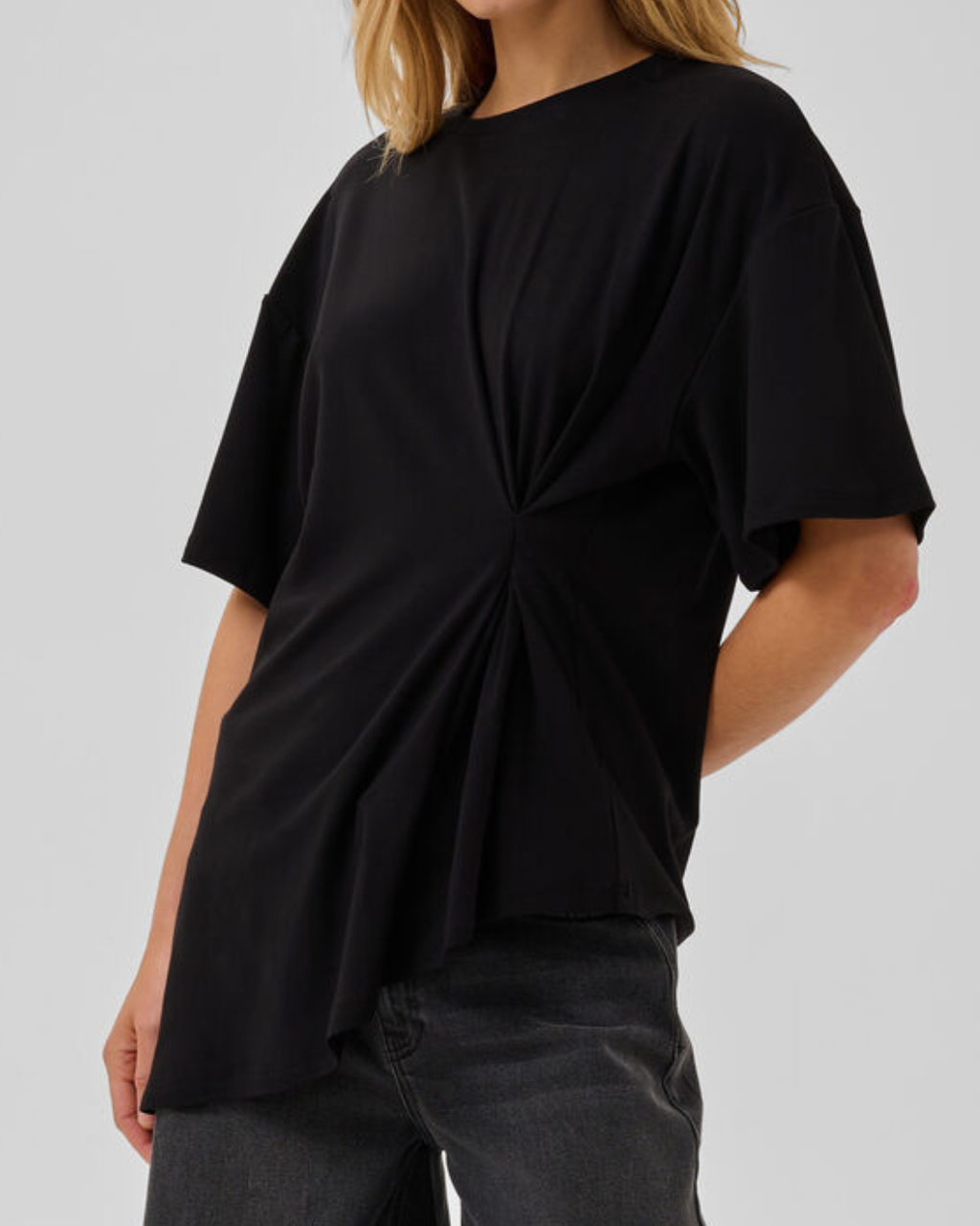 My Essentiel Wardrobe Nupti Drape Tee Black