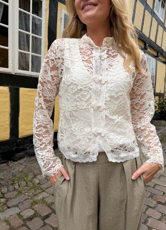 Black Colour Rosa Napoleon Shirt Off White