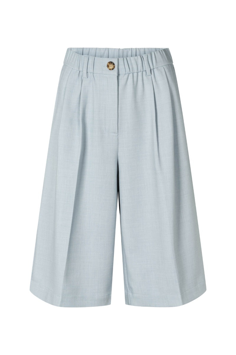 2236 Koopa Shorts Light Blue